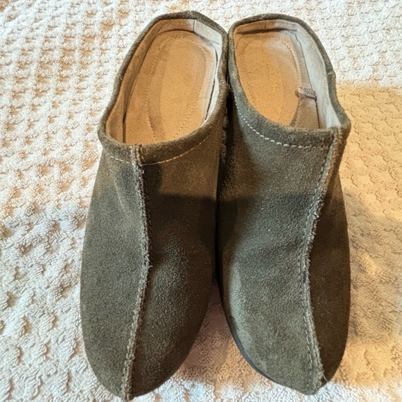 Thom Mcan size 7 slip on leather wedge green shoes - Picture 4 of 8